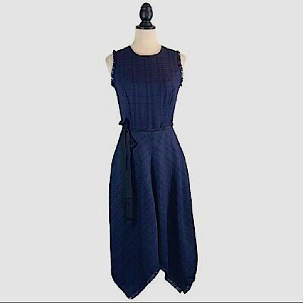 1901 but and black size12 dress